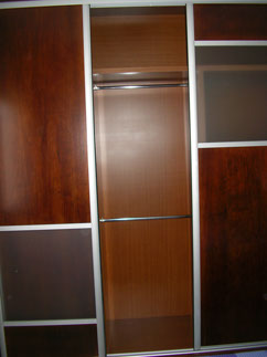 Puerta corredera con perfil de acero